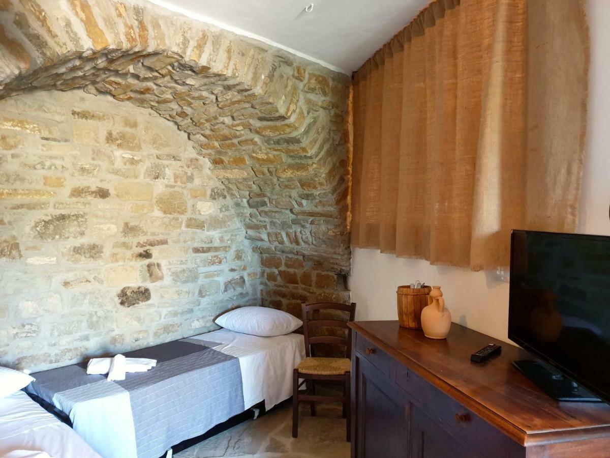 Casa Contadina Apartment คาสเตลเมซซาโน ภายนอก รูปภาพ