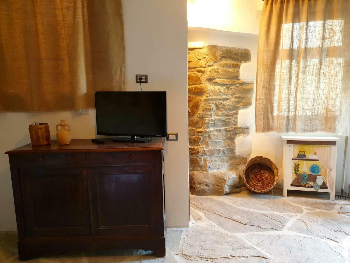 Casa Contadina Apartment คาสเตลเมซซาโน ภายนอก รูปภาพ